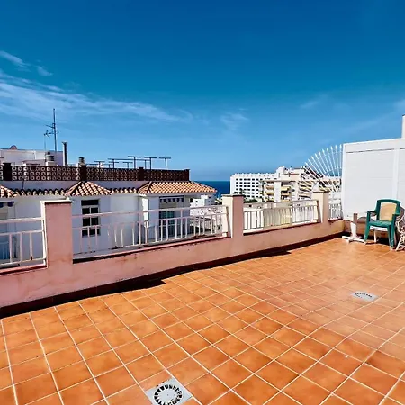 - South Costa, Apartman *